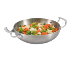 Vollrath 49424 10-1/4" Dia. Stainless Steel / Aluminum Miramar Display Cookware French Omelet Pan